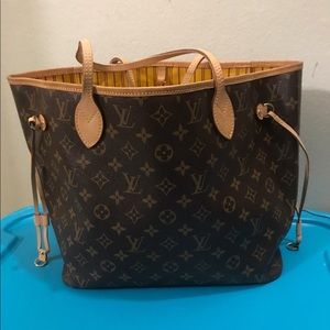 Louis Vuitton Neverfull MM Authentic